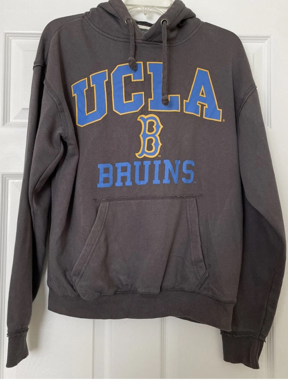 Campus Heritage - UCLA Bruins - Hoodie Pullover Sweatshirt Gray Size Small